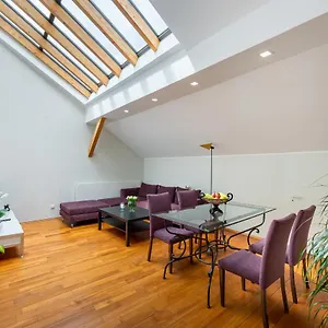 Apartahotel Almandine, Praga