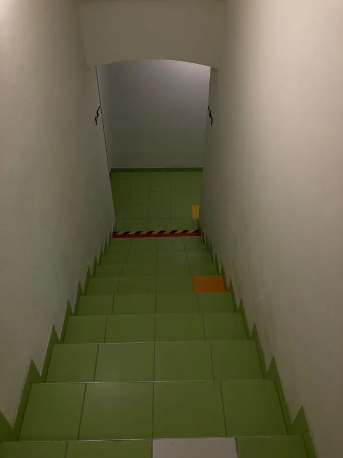 Capsule Hostel Zizkov Tower プラハ